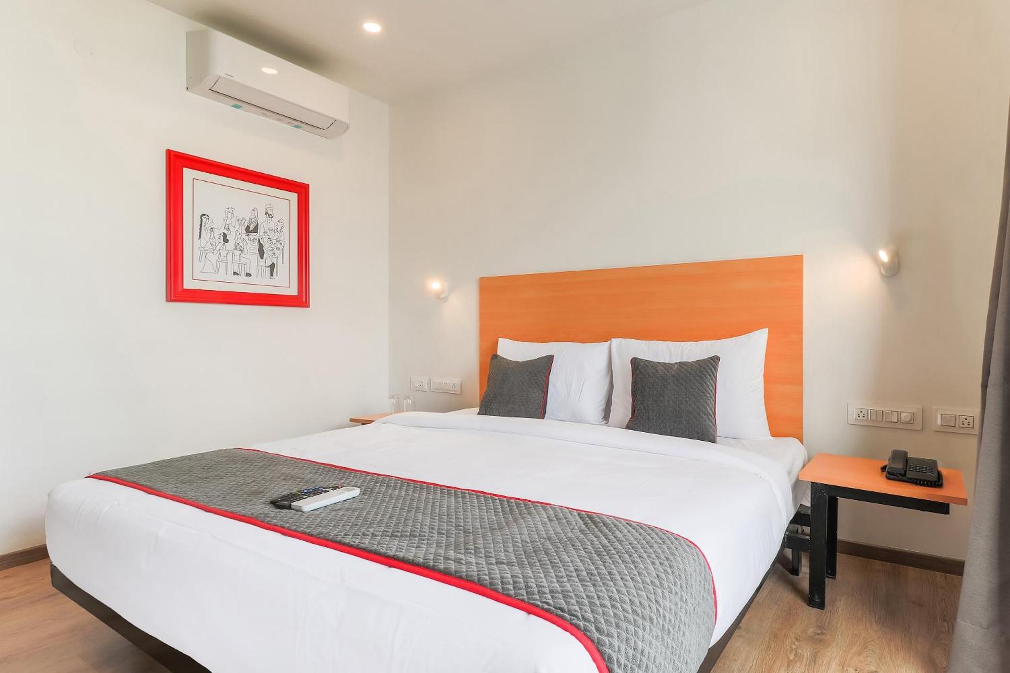 Super Townhouse Reva College University Yelahanka Luaran gambar