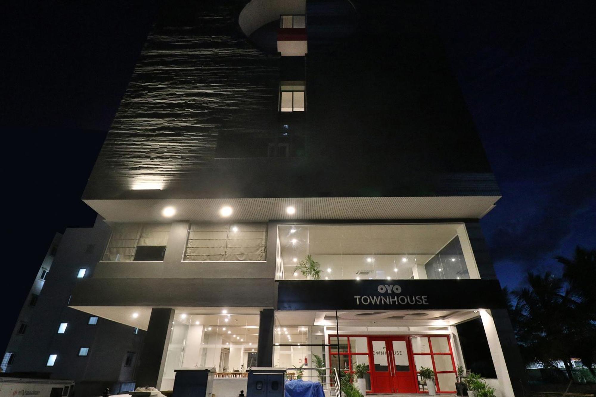 Super Townhouse Reva College University Yelahanka Luaran gambar