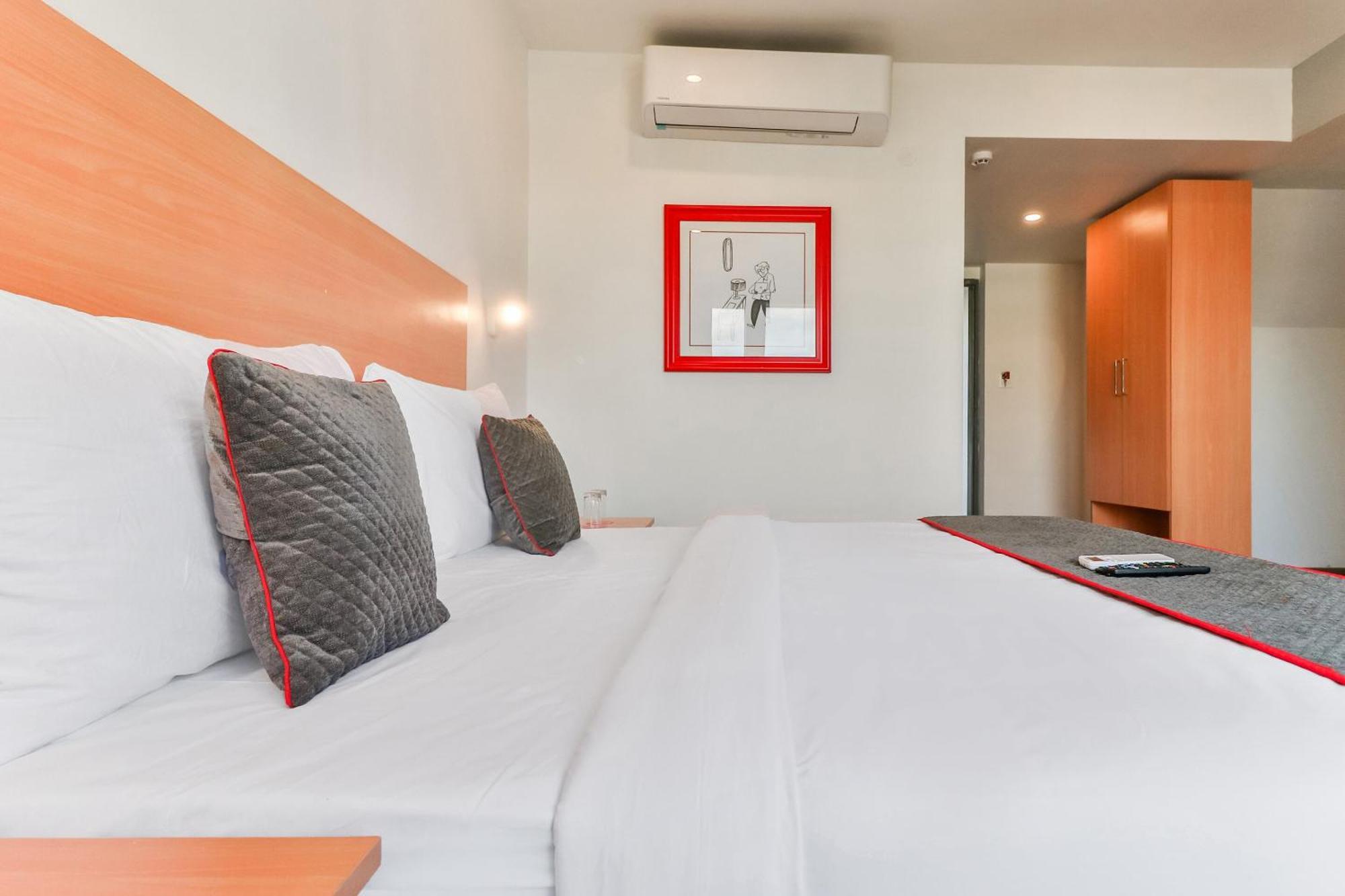 Super Townhouse Reva College University Yelahanka Luaran gambar