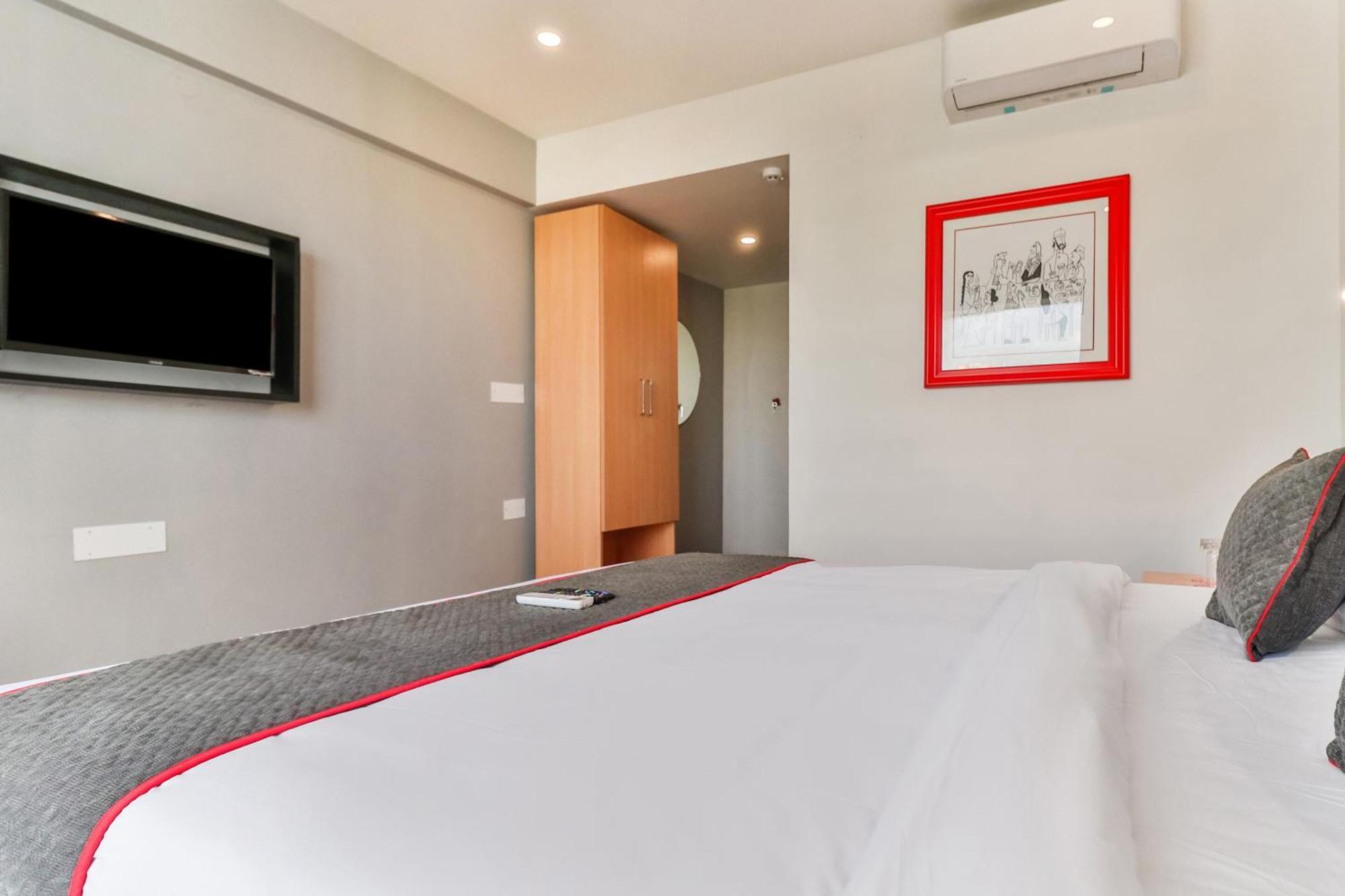 Super Townhouse Reva College University Yelahanka Luaran gambar